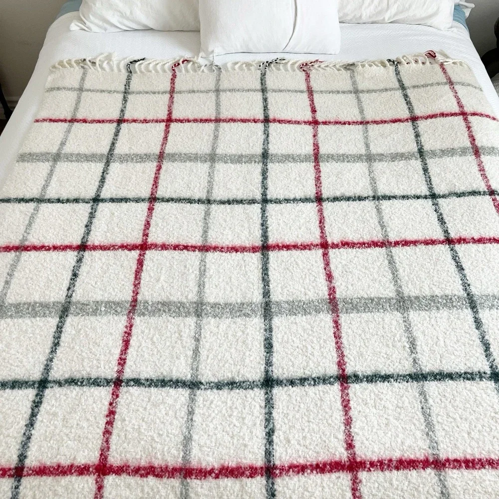 Pottery Barn Throw Blanket Cream Red Green Plaid